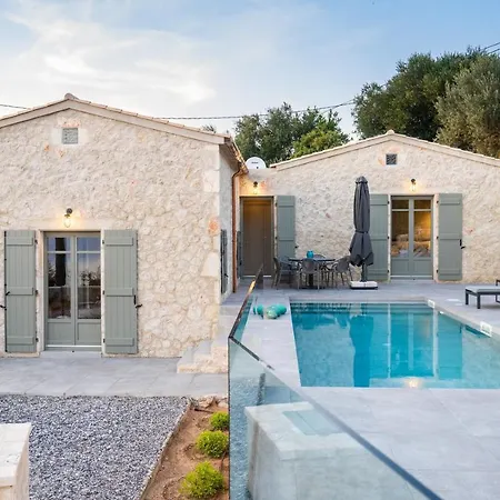 Villa Dafni Holiday home *