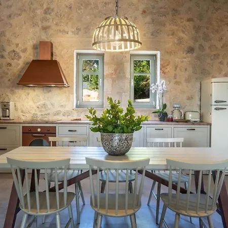 Villa Dafni Holiday home Defaranata