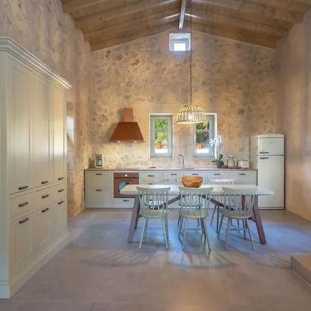 Villa Dafni Holiday home Defaranata
